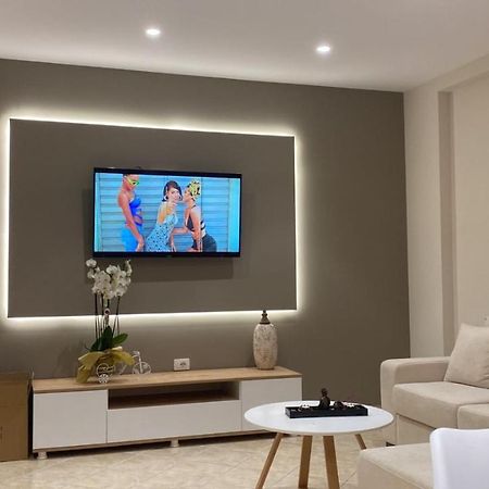 Sunway Appartement Vlorë Buitenkant foto