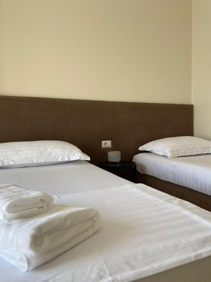 Sunway Appartement Vlorë Buitenkant foto